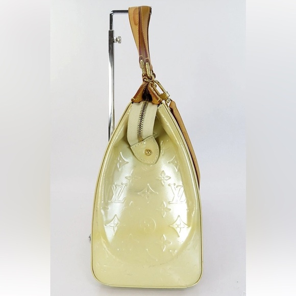 Louis Vuitton Cream and Tan Shoulder Bag - Picture 4 of 16